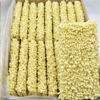 方便珠江手拍捞炒面散装宽面条面饼火锅面整箱装麻辣烫非油炸