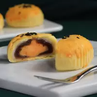 红豆味蛋黄酥早餐面包整箱网红零食小吃糕点办公室休闲食品