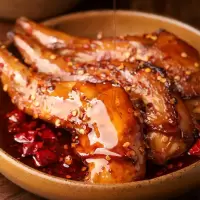 麻辣兔腿特产冷吃丁兔肉兔头手撕兔小吃熟食