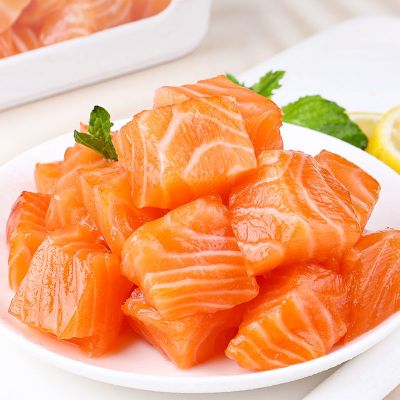赛卡伊 国产冰鲜冷冻新鲜三文鱼中段切块新鲜纯肉去皮去骨净肉 三文鱼中段切块 750g