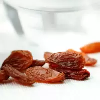 [可选顺丰配送]来伊份香妃葡萄干500g休闲网红零食蜜饯水果干新疆特级来一份