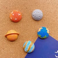 5个创意航天宇宙星球图钉软木板毛毡照片墙装饰按钉幼儿园工字钉