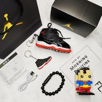 创意aj球鞋移动电源小巧个性少女男迷你篮球鞋子充电宝可爱乔11潮|新乔11黑红标配(赠手提袋)