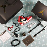 创意aj球鞋移动电源小巧个性少女男迷你篮球鞋子充电宝可爱乔11潮|AIR红联名套装(赠手提袋)