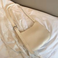 包包小众设计2020新款潮大容量单肩包网红时尚斜挎包女士水桶大包