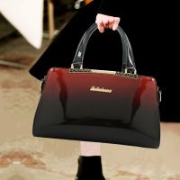 女士包包新款2020时尚百搭漆皮真皮质感手提单肩斜挎包中年女包潮