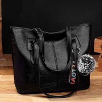 真皮质感托特女包2020新款单肩包简约大包包大容量女士时尚手提包