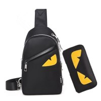 小怪兽男士胸包运动休闲男包斜挎包单肩包男生韩版潮学生帆布背包