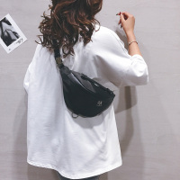 尼龙包包女2020新款ins超火帆布少女运动胸包休闲学生斜挎腰包潮