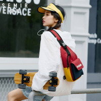 胸包撞色腰包夏天出游旅行包包字母潮流男士手机包休闲斜挎包