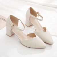 达芺妮包头凉鞋女粗跟中跟百搭尖头单鞋浅口仙女风一字扣带高跟鞋