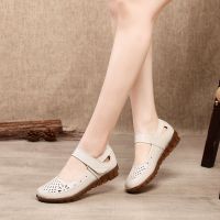 夏季2021新款中老年镂空妈妈凉鞋女鞋舒适牛筋软底护士工作真皮鞋