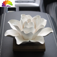 舒适主义汽车香水摆件女士创意车载座式香薰淡香用品车内饰品摆件 白色睡莲摆件(好运莲莲)车用香水