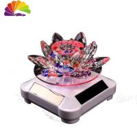 舒适主义太阳能水晶七彩莲花车载汽车用品香水坐式炫彩旋转彩灯车内男摆件 白色底座+七彩莲花七彩车用香水