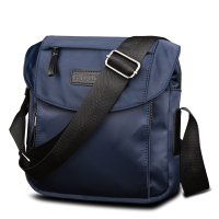 男士简约休闲斜挎包(79件起售)