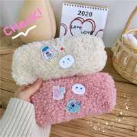 日系ins系少女心毛绒羊羔毛徽章笔袋网红简约学生文具盒收纳包