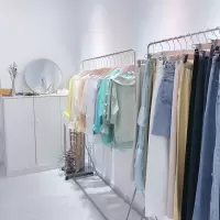 服装店展示架挂衣杆银色不锈钢侧挂落地式货架女装店衣服陈列架子