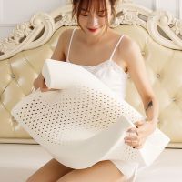 泰国乳胶枕头单人天然橡胶枕芯乳胶枕成人护颈椎狼牙枕头按摩