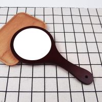 美容院镜子化妆镜 随身镜木质复古手拿便携梳妆镜 大号手柄镜圆形|咖啡色镜子[中号]