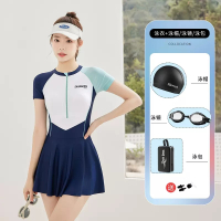 泳衣女款保守泡温泉连体游泳衣2024新款夏季专业遮肚显瘦大码泳装