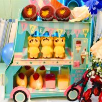 一次性餐具盘子刀叉勺三件套刀叉纸盘刀叉勺套装生日蛋糕刀叉纸碟 三层立体汽车蛋糕架一个