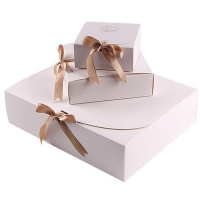 男生高跟鞋礼盒包装盒盒大号可放鞋盒衣服回礼盒 白色(含拉菲草) 大号+手提袋