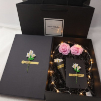 包装盒大号硬纸盒装的礼品盒1支发光惊喜少女填充物 白马蹄莲全套(送灯) 29*19*10大号(送花朵)