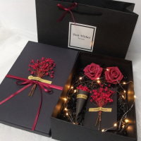 口红盒子项链空套盒装的简约包装化妆品钱包少女香水礼品盒 红色满天星(送灯)+兔子(推荐款) 23*15*6中号(送花朵)