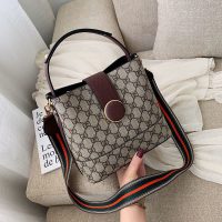 包包女包2020年新款时尚洋气手提单肩包春季百搭斜挎包老花水桶包