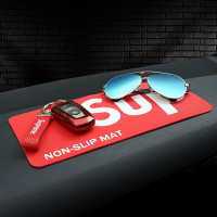 车载防滑垫大号中控台手机摆件香水置物垫男女汽车用品防护垫L2