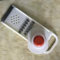 饭店食堂专用土豆丝擦丝器方丝擦子刨丝器切丝刀擦方洋芋擦 敬平 杏白色6毫米方孔+护手削皮器/切丝器
