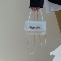 小众设计复古鳄鱼纹链条斜挎包2021新款个性手提单肩翻盖小方包女