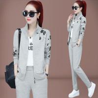 妈妈春装洋气上衣中老年运动女阔太太外套中年人女装春秋