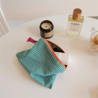 馨帮帮韩国大容量格子化妆包女便捷旅行化妆品收纳包化妆袋收纳袋