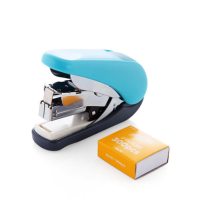 日本订书机mini省力型平针迷你强力钉书机学生用可爱家用装订机办公小号便|[升级省力款-可订32张]蓝色(送300枚针)