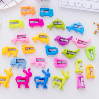 自动进铅转笔刀儿童手摇削笔器 小学生礼物削铅笔手动便携卷笔刀|简易削笔刀15只装颜色形状随机