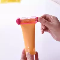 日本手动挤牙膏器管状化妆品调味料挤压芥末洗面奶省力旋转卷压器 三维工匠 红色