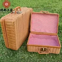 仿藤田园复古胶藤编手提箱收纳箱野餐篮储物箱拍摄道具伴手礼箱 三维工匠