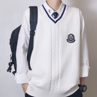 SUNTEKdk制服男日系马甲针织v领jk毛衣背心学院风学生刺绣学生百搭线衣马甲/背心