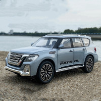 熊山谷 马珂达 1:32日产途乐合金车模 礼盒包装