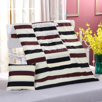 敬平多功能汽车抱枕被子两用可折叠床头靠垫被沙发靠枕头办公室午休被 乳白色 裸婚时代 中号绗缝款40X40cm 平