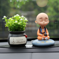 网红汽车摇头摆件创意个性车内饰用品大全可爱车载装饰 闭眼(一切随缘)+吉祥果+椭圆垫+ 送佛珠