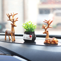 车载摆件车内装饰品中控台摆件高档男一路平安车上创意汽车用品 一对金色小鹿+盆栽+椭圆形防滑垫