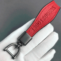 奔驰奥迪宝马大众真皮扣汽车钥匙扣电话号码牌防丢失定制刻字挂件 鸵鸟纹路红(拍时备注号码)