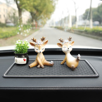 敬平一路平安鹿女车内饰品摆件女生车饰可爱汽车装饰车载创意香水 娇羞鹿+调皮鹿+吉祥果+大号纯白链挂摆件