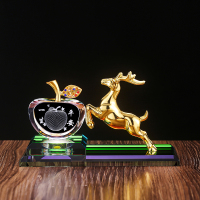 敬平汽车摆件男车内装饰用品摆件座式香薰车载香水除异味淡香 一生平安+金色鹿+彩灯 平挂摆件