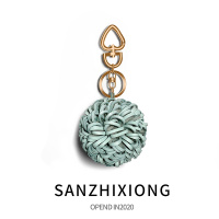 敬平创意圆形花球汽车钥匙扣挂件女简约包挂饰车钥匙圈链挂件小礼品 花球钥匙扣-浅绿色 