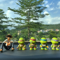 敬平抖音车上装饰品 忍者神龟公仔模型玩具 网红汽车摆件车载内饰 路飞+武器神龟4个+无痕胶 平挂摆件