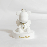 敬平创意车内饰品摆件车载香水网红可爱男女车上个性漂亮汽车装饰 纯白色(送底座和防滑垫)备注字母 平挂摆件