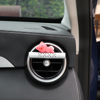 敬平车载香水车用创意可爱空调出风口装饰香薰棒汽车香氛车内饰品摆件 小猪猪-气质银(送2根香棒) 平挂摆件